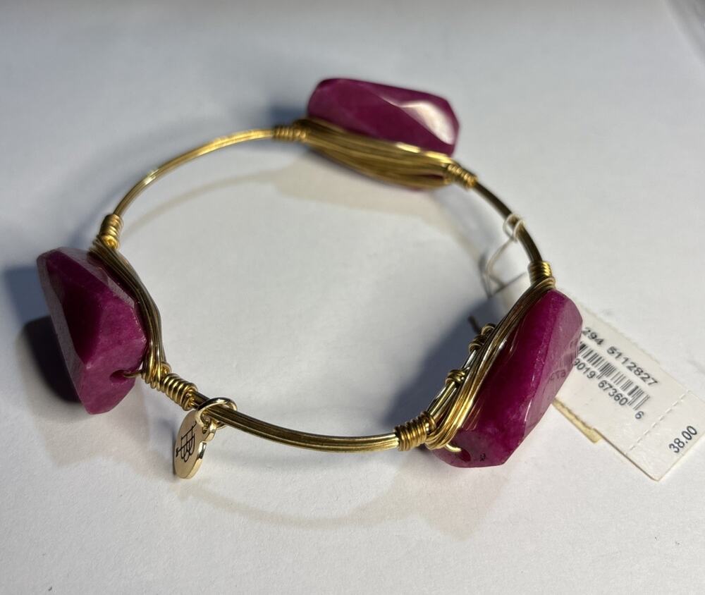 Bourbon and Boweties Fuchsia Stone Wire Wrapped Bangle Bracelet Large Gold Tone